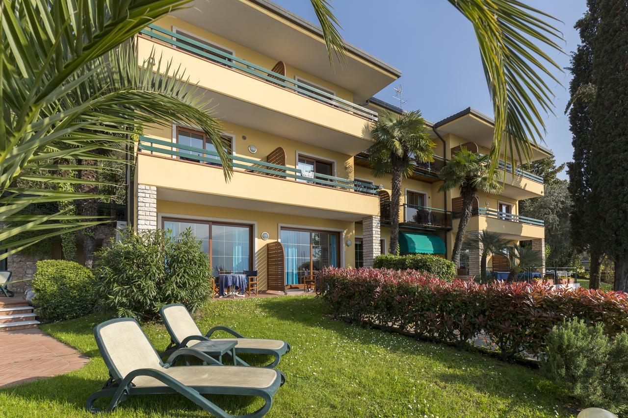 Residence Sporting มัลเชซิเน ภายนอก รูปภาพ